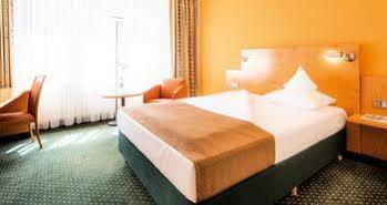 Best Western Plus Steubenhof Hotel Манхайм Екстериор снимка